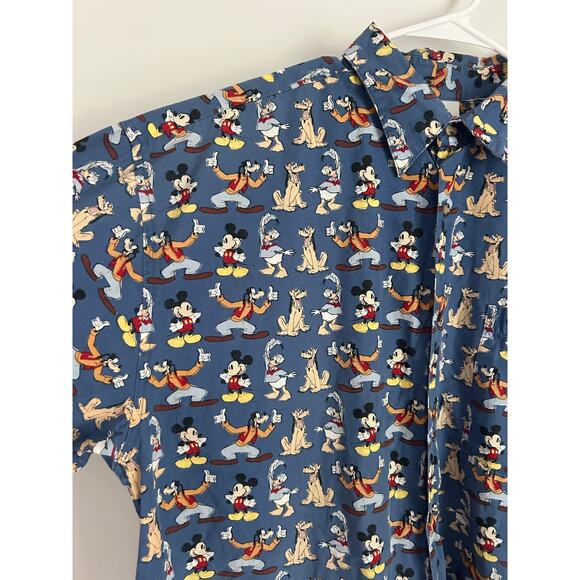 Vintage EUC Disney Store Camp Shirt Size Large Mickey Mouse Daffy Pluto Goofy - Picture 3 of 6